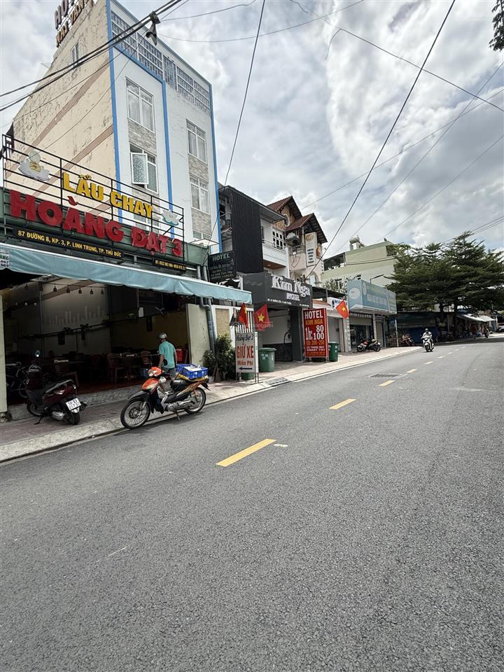 Hàng hiếm mặt tiền đường số 8, phường linh trung tp thủ đức, dt 118 m2 giá 12 tỷ 300