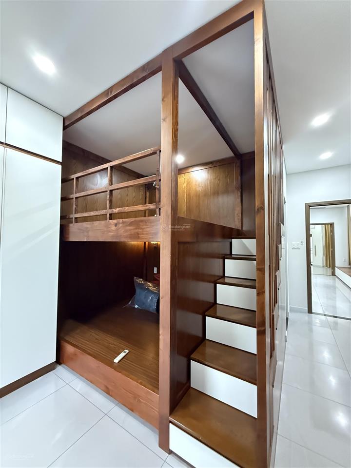 Căn nhà 3 lầu siêu đẹp ngay trung tâm phưởng linh chiểu tp thủ đức giá 13 tỷ