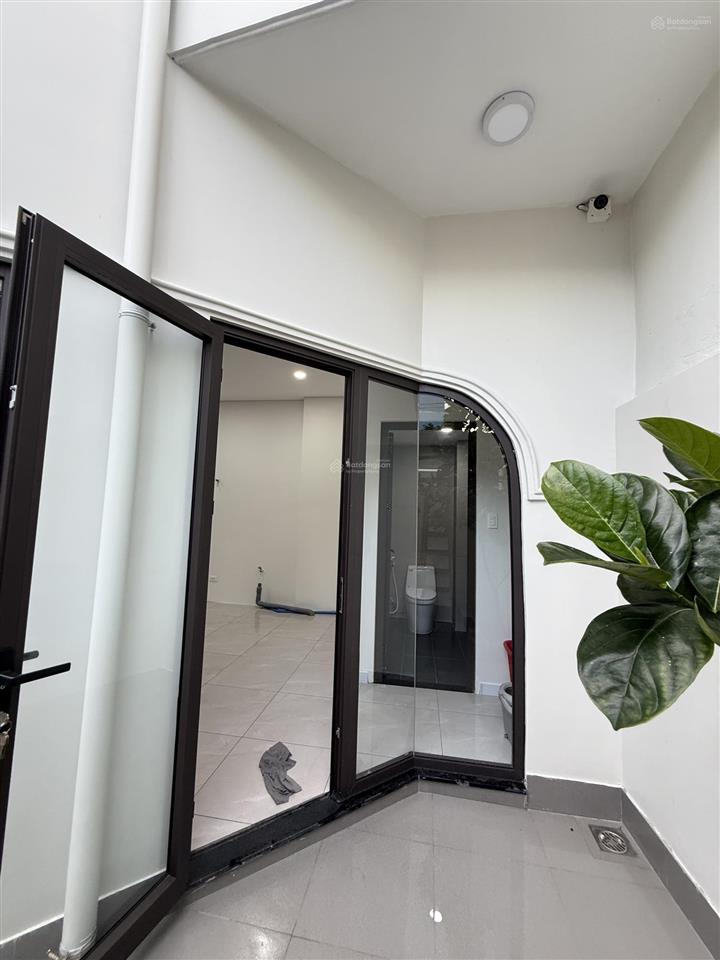 Căn nhà 3 lầu siêu đẹp ngay trung tâm phưởng linh chiểu tp thủ đức giá 13 tỷ