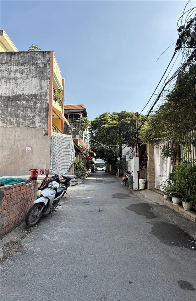 Bán gấp lô đất kế bên khu ẩm thực nai vàng phường linh trung thủ đức