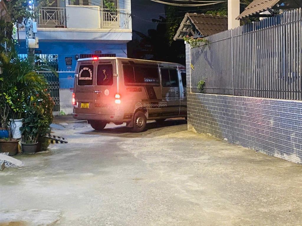 Bán nhà đẹp giá tốt nhất thị trường dt 90 m2 đường 160 tăng nhơn phú a