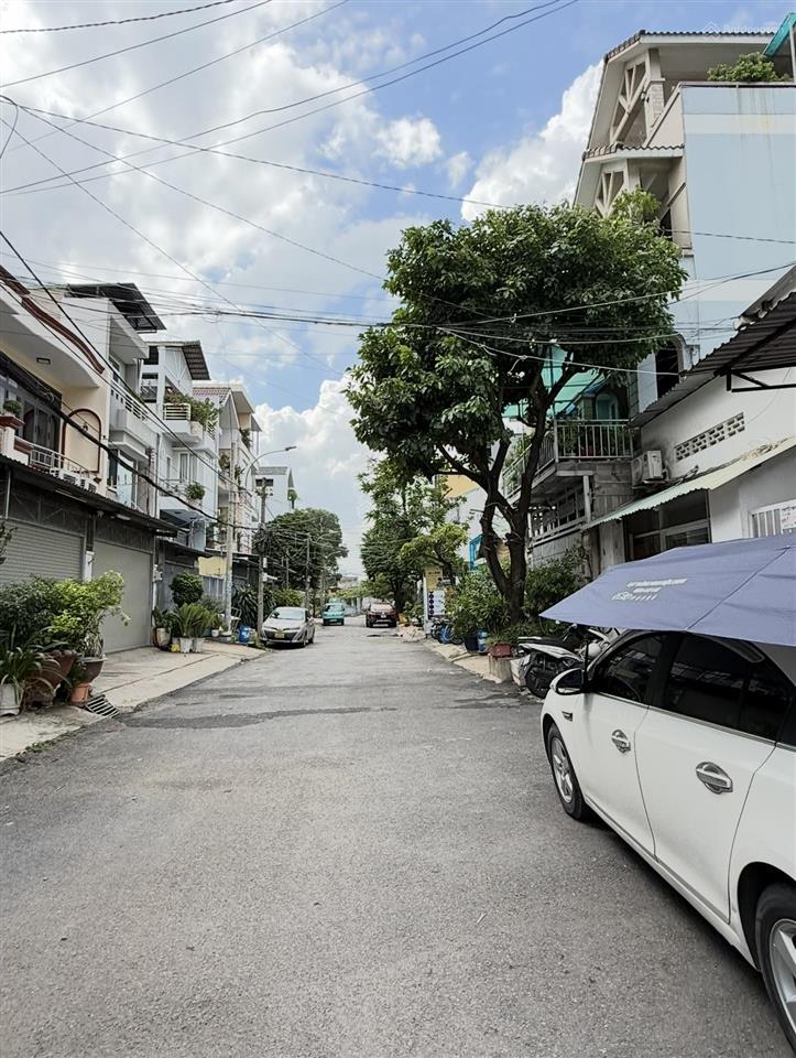 Ngợp bank bán gấp 100 m2 đất hẻm xe ô tô tải đường số 9 linh trung thủ đức giá 8,2 tỷ