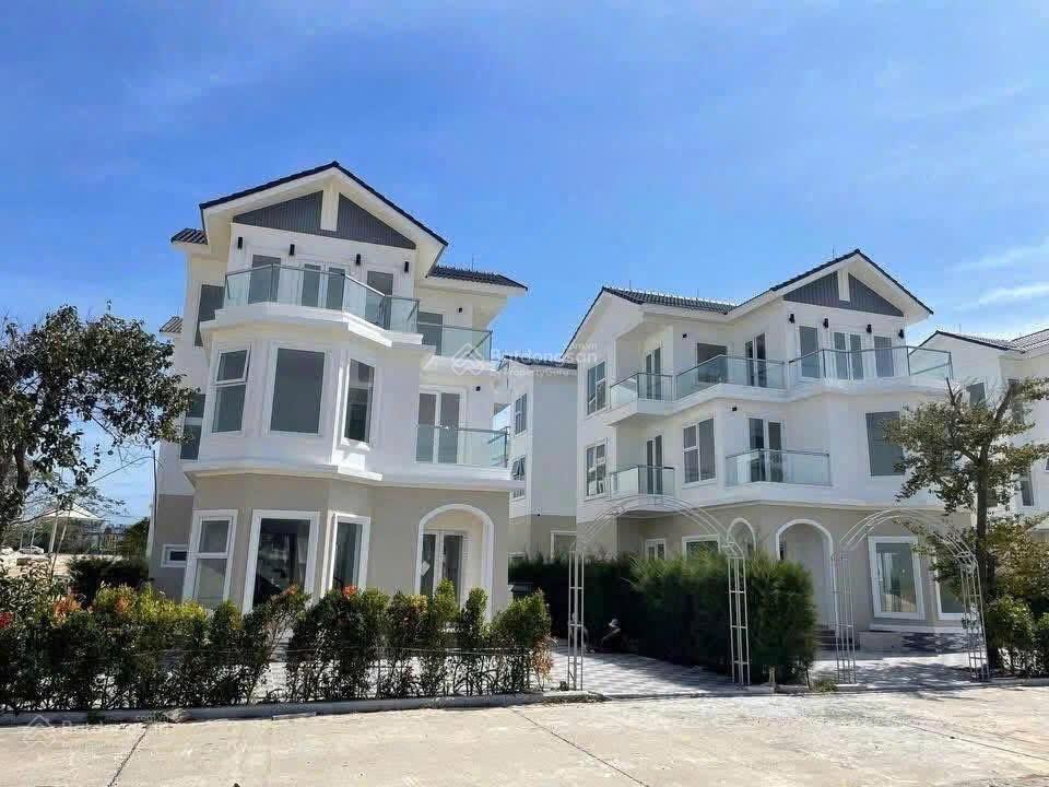 Bán biệt thự 2 tầng cam ranh 197,5m², khu cán bộ sỹ quan vùng 4 hải quân, giá chỉ 37 triệu/m²