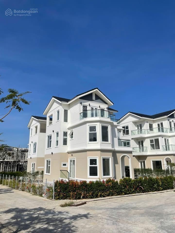 Biệt thự biển cam ranh chỉ hơn 30 triệu/m2 (đã bao gồm cả đất và nhà)