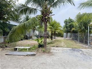 Chính chủ bán đất nha trang mt 10m đường rộng 7m thích hợp làm nhà vườn biệt thự giá chỉ 18tr/m2