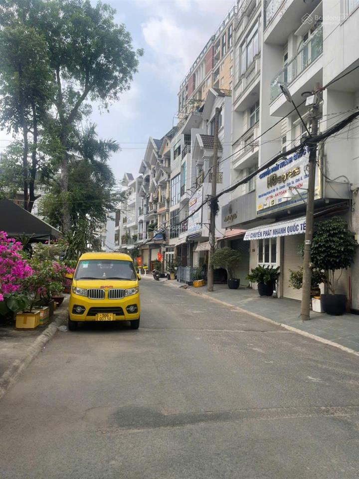 Nhà hẻm nhựa lớn 12m. vị trí kinh doanh cực tốt ngang hơn 5m