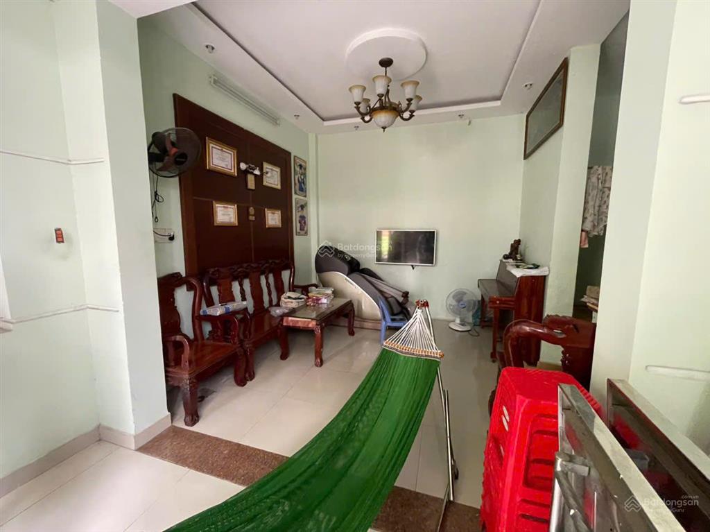 Nhà hẻm xe hơi ngay chợ hiệp bình, 6,95 tỉ.