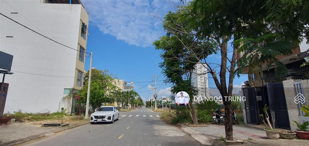 Bán đất đường nguyễn cơ thạch, 125m2, trục đường 7.5m thông dài, sát biển sơn thủy. giá rẻ