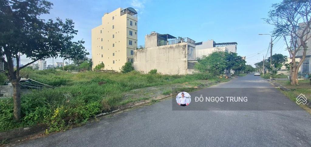 Bán 250m2 đất đường thuỷ sơn 4, khu biển sơn thuỷ. vị trí đẹp giá rẻ để làm căn hộ, khách sạn