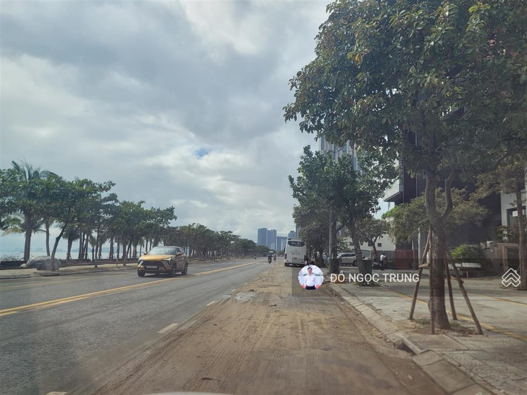 Bán 288m2 đất mặt biển hoàng sa, view biển, có sẵn dòng tiền 150tr/tháng. sản phẩm hiếm, vị trí đẹp