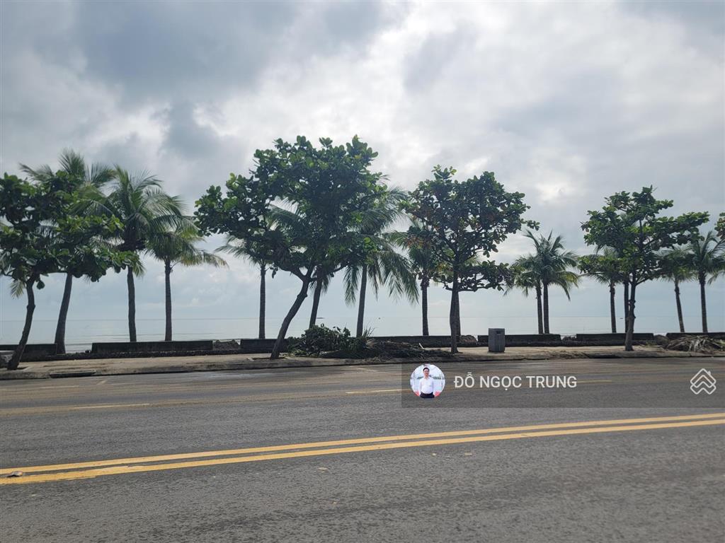 Bán 288m2 đất mặt biển hoàng sa, view biển, có sẵn dòng tiền 150tr/tháng. sản phẩm hiếm, vị trí đẹp