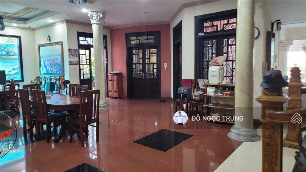 Bán đất đường lưu quang thuận đà nẵng, tặng kèm biệt thự 2 tầng cổ điển. cách bãi tắm 700m, giá rẻ
