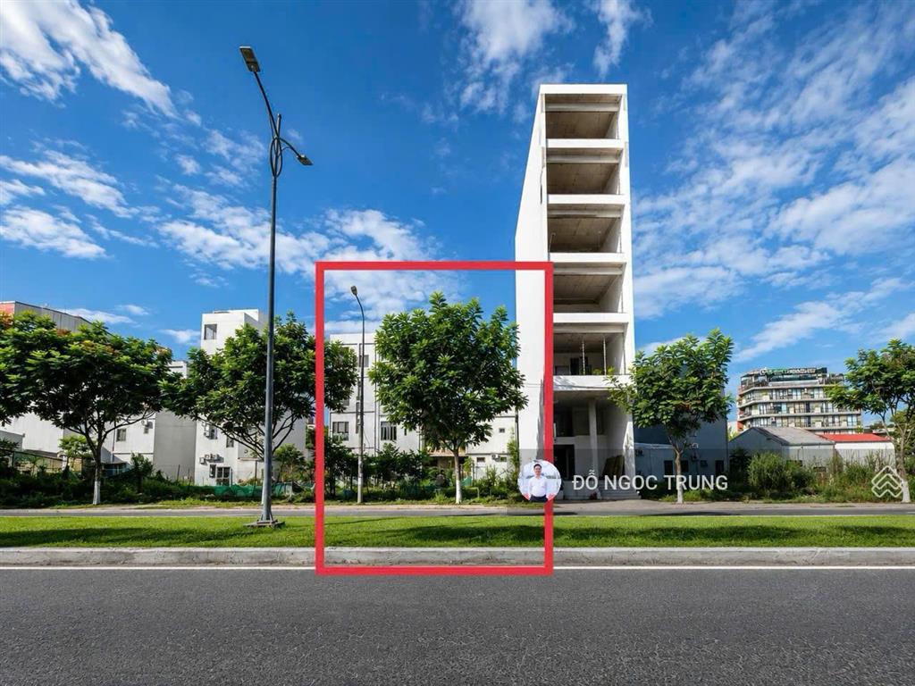 Bán đất đường vương thừa vũ, 180m2 vị trí gần bãi tắm, trục đường lớn, nhiều công trình đang lên.
