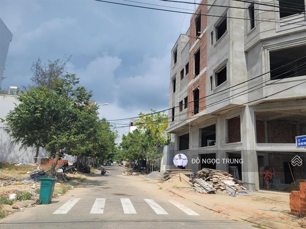 Bán đất đường sơn thuỷ đông 4, khu biển sơn thuỷ, vị trí đẹp sát đường ra bãi tắm, giá rẻ cần bán