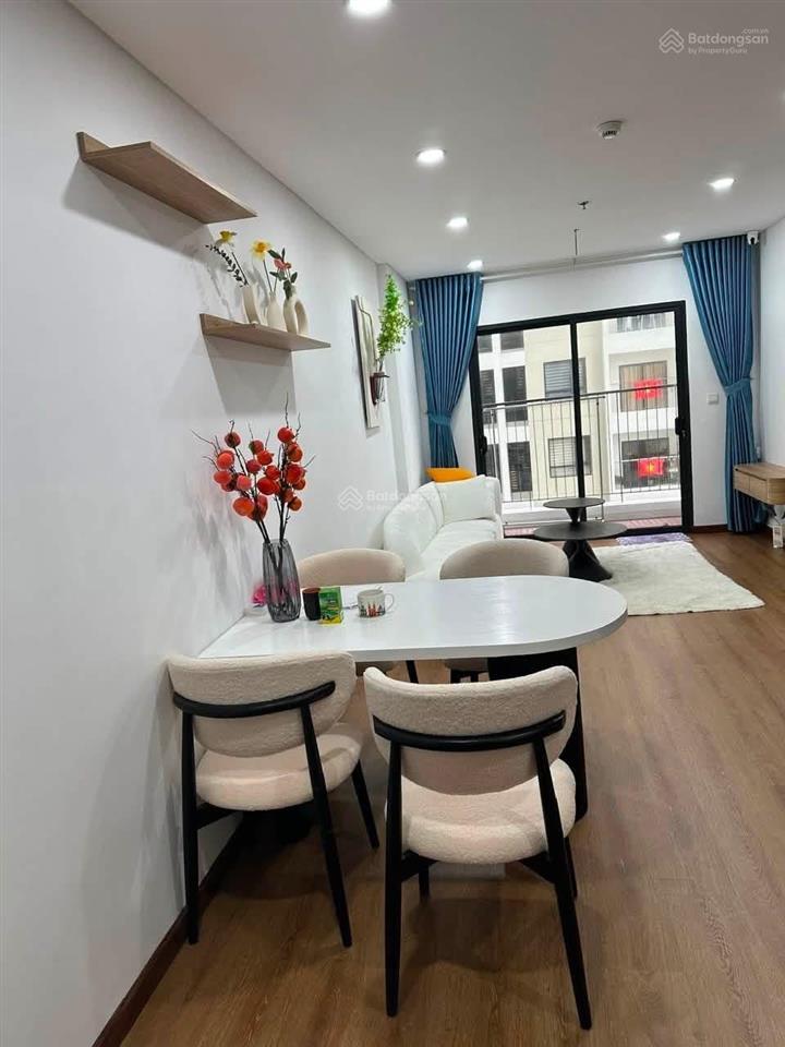 Cần bán cc fpt plaza 1 full nội thất 69m2 tầng trung 2pn, 2vs vào ở ngay hoặc khai thác 10tr/tháng