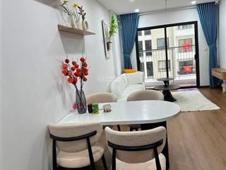 Cần bán cc fpt plaza 1 full nội thất 69m2 tầng trung 2pn, 2vs vào ở ngay hoặc khai thác 10tr/tháng