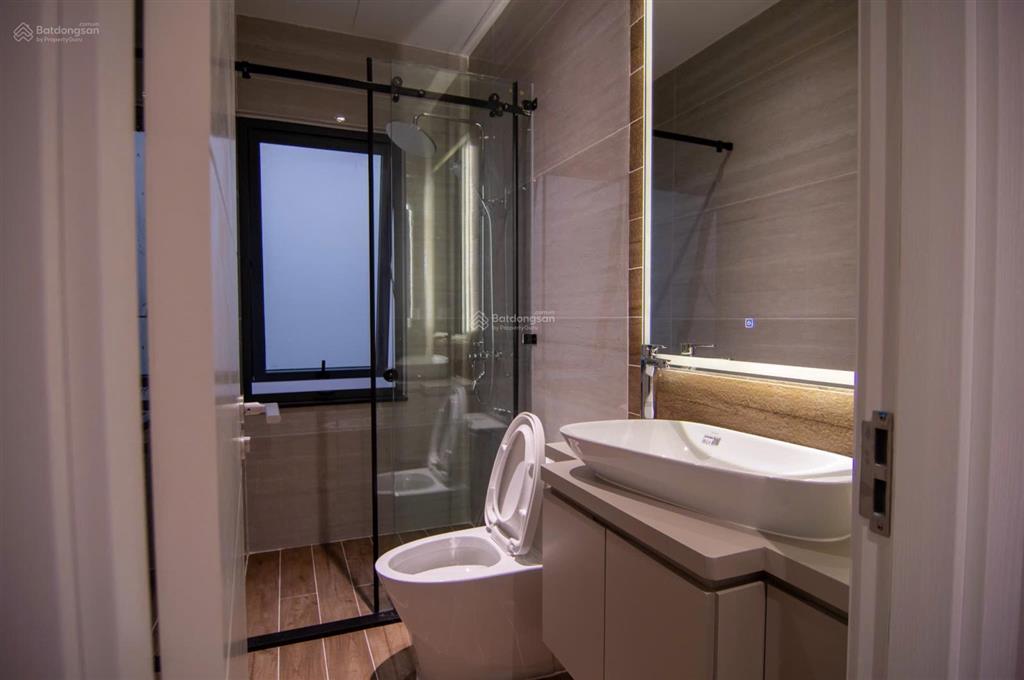 Cho thuê nhà 100m2 đường hoàng sỹ khải vào ở ngay full nội thất , nhà mới 2 ngủ , 2wc khép kín 40tr
