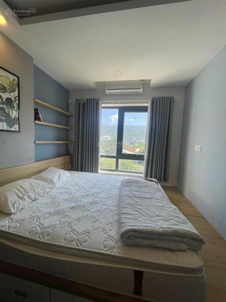 Bán cc cao cấp view biển sơn trà 1pn full nt đang có dòng tiền 10tr/tháng giá bán chỉ 2ty5 cho 50m