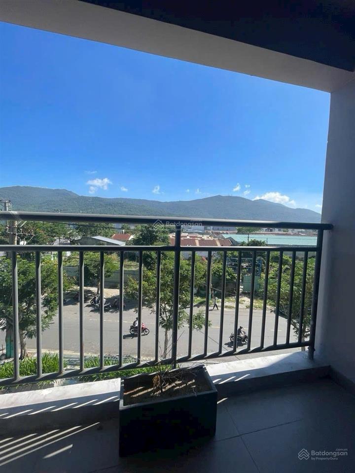 Bán cc cao cấp view biển sơn trà 1pn full nt đang có dòng tiền 10tr/tháng giá bán chỉ 2ty5 cho 50m