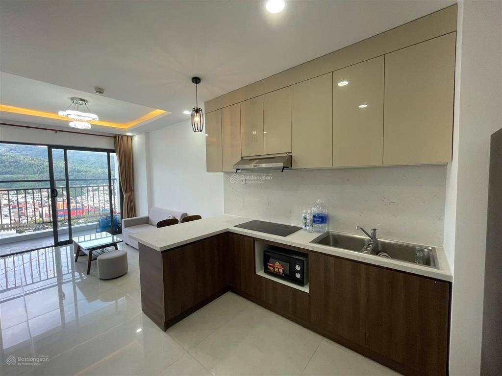 Cho thuê cc cao cấp ocean view sơn trà view núi tầng cao full nội thất mới 50m2 giá 12tr vào ở ngay