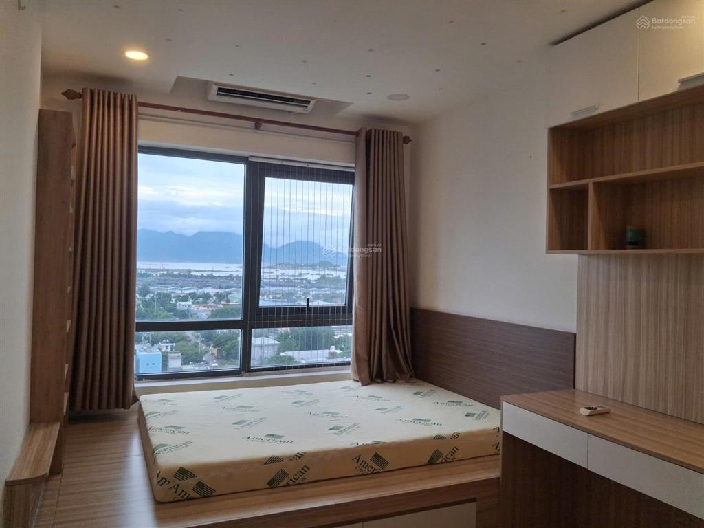 Cho thuê căn hộ cao cấp sơn trà ocean view 2 pn full nội thất vào ở ngay tầng cao giá 14tr