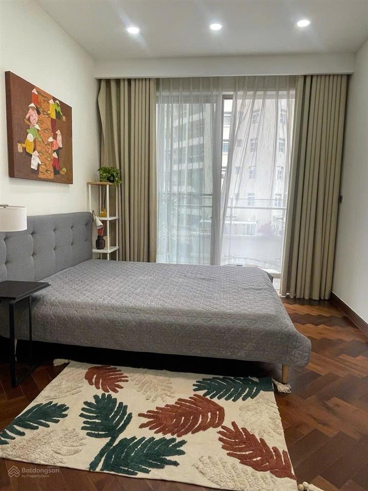 Bán căn hộ midtown phú mỹ hưng q7 90m2 2pn view biệt thự có ô xe hơi giá 9.5 tỷ