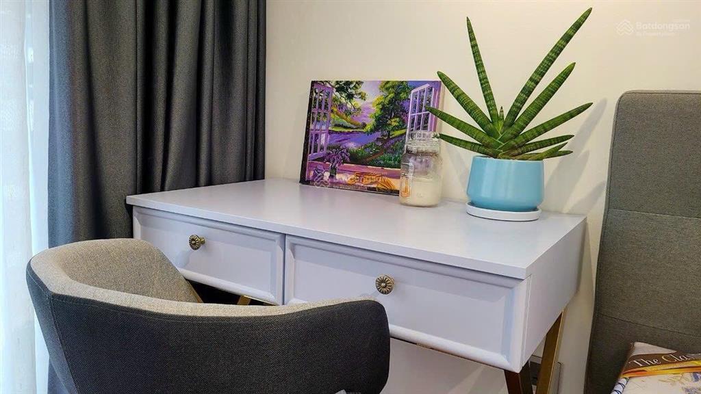 Bán căn hộ midtown m6 90m2 đã có sổ đang cho thuê 27.5tr/th. giá 10 tỷ