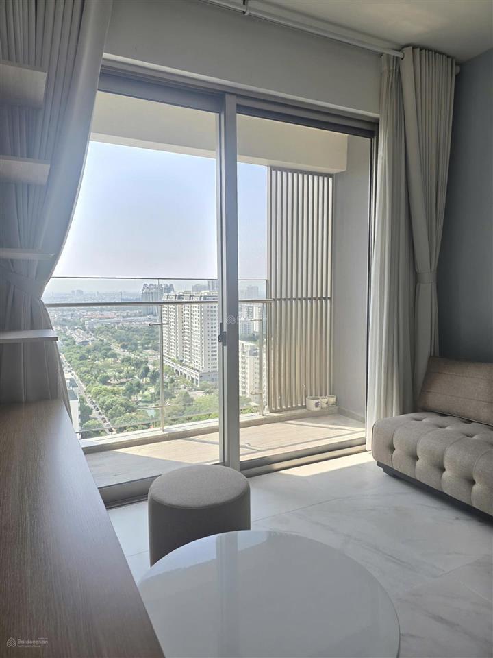Bán căn hộ midtown 89m2 2pn, nhà đẹp, đang có hđ thuê 24tr/th giá 10 tỷ tl
