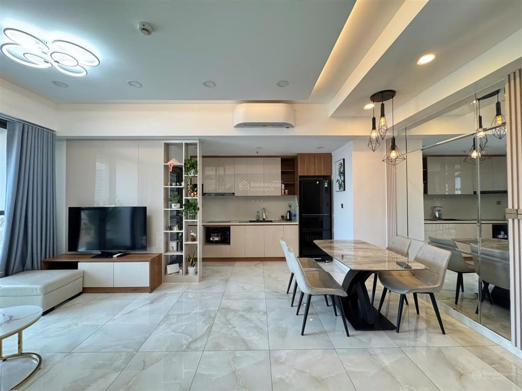 Chủ kẹt tiền cần bán gấp midtown view bt, 2pn, 9 tỷ