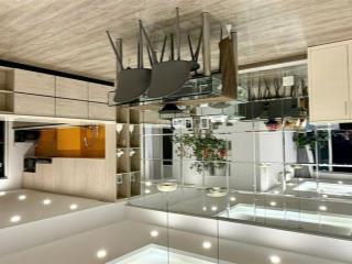 Cho thuê nhanh căn góc cảnh viên 2, 120m, 3pn, lầu 8, giá chỉ 25tr/tháng