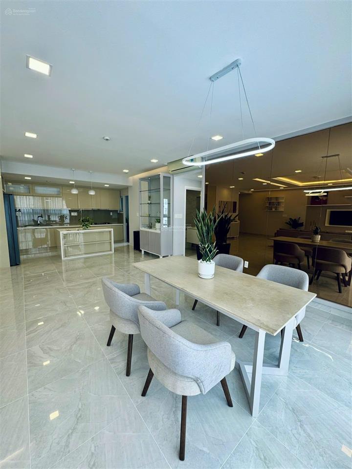 Chính chủ cho thuê panorama 146m² 3pn, có ô xe hơi, nhà trống xem dễ giá 30tr/th