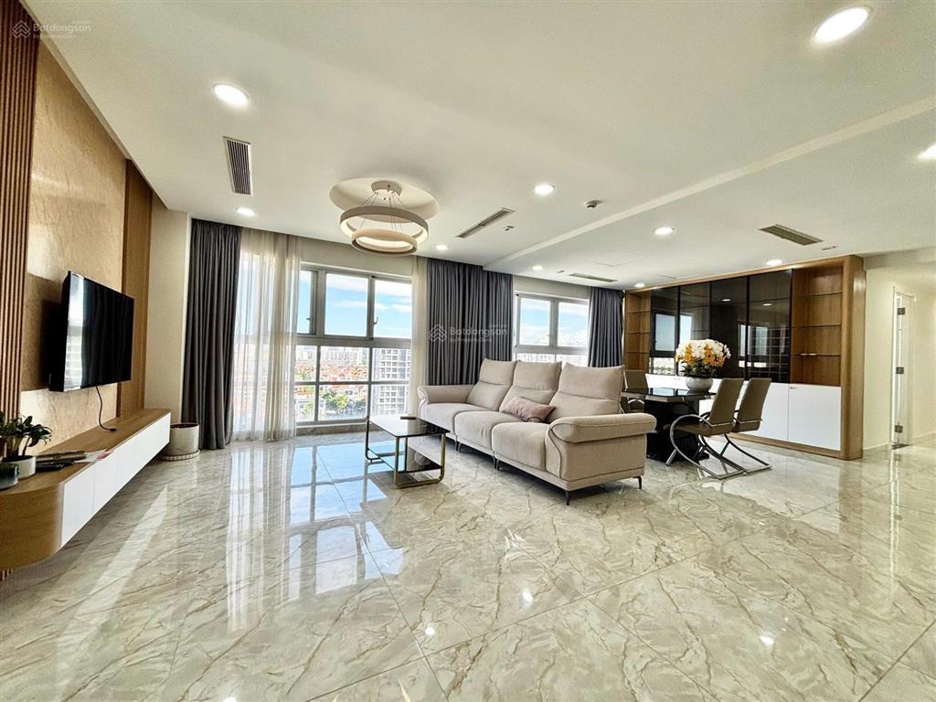 Cho thuê căn góc happy valley 3pn, 135m², view đông nam, full nội thất, giá 30 triệu