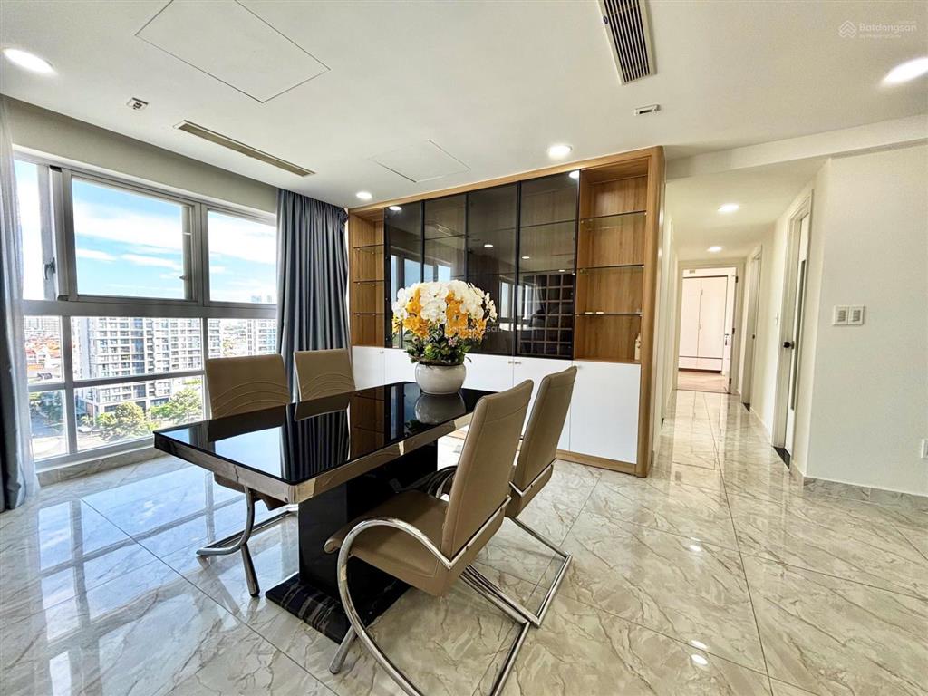 Cho thuê căn góc happy valley 3pn, 135m², view đông nam, full nội thất, giá 30 triệu