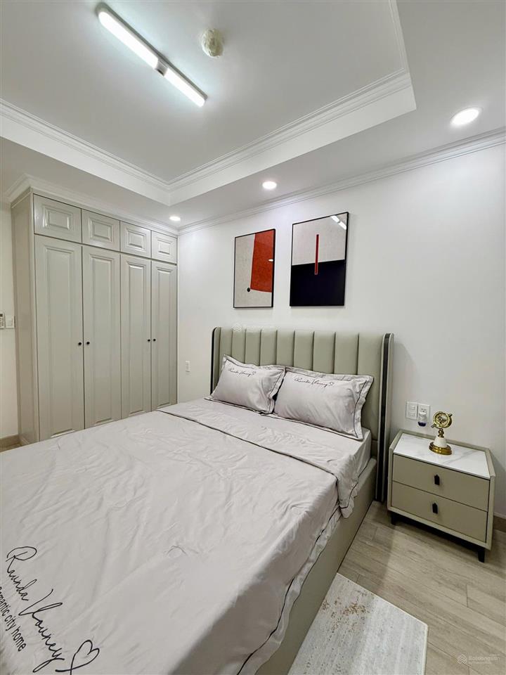 Cho thuê căn góc scenic valley 3pn, 133m, lầu cao, nhà mới 100% giá 40tr/th