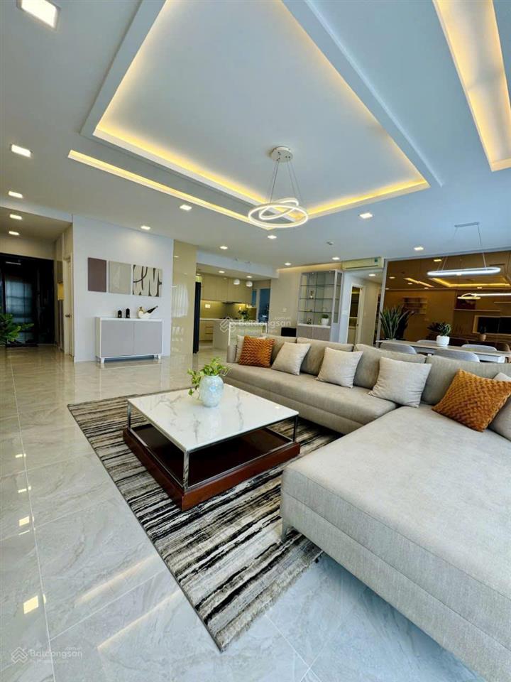 Cho thuê căn hộ mỹ khánh 4 118m², 3pn, nhà đẹp mới decor, chủ cần cho thuê nhanh, giá 25tr/tháng.