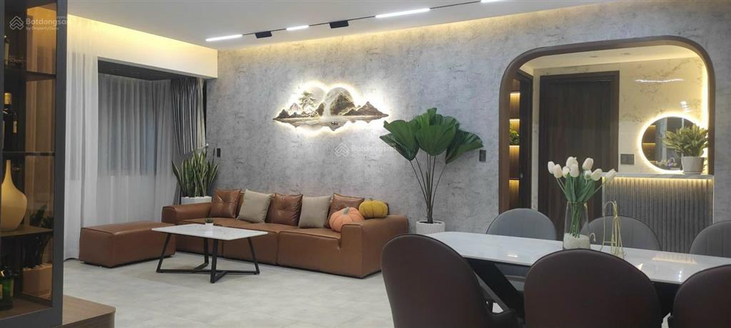 Cho thuê mỹ khánh 4, 118m2, 3pn, căn góc, nhà mới 100%  giá 30 tr/th
