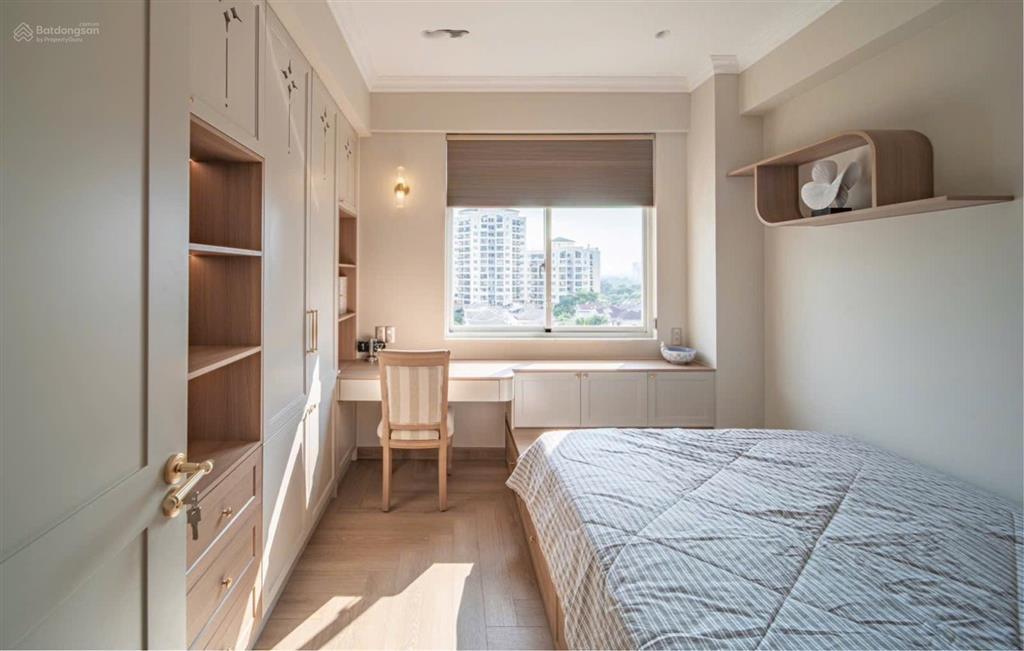 Bán nhanh ch grand view 118m căn góc view sông 3pn giá 10 tỷ đang trống