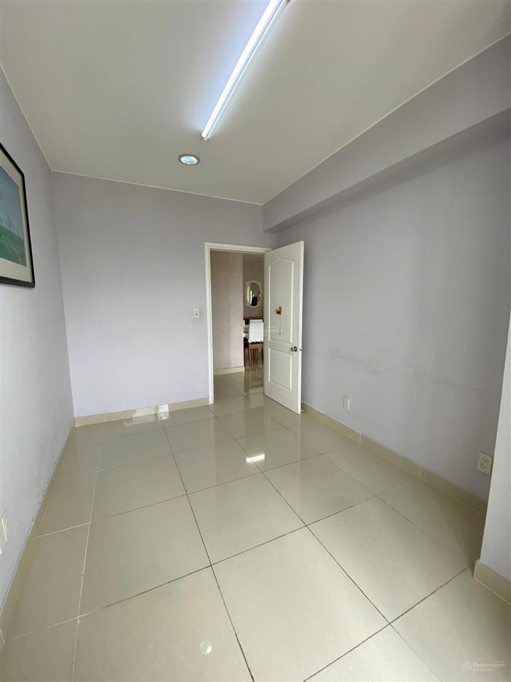 Cho thuê riverpark residence 130m2 căn góc 3pn, lầu cao, nhà mới sửa, giá 28 triệu/th