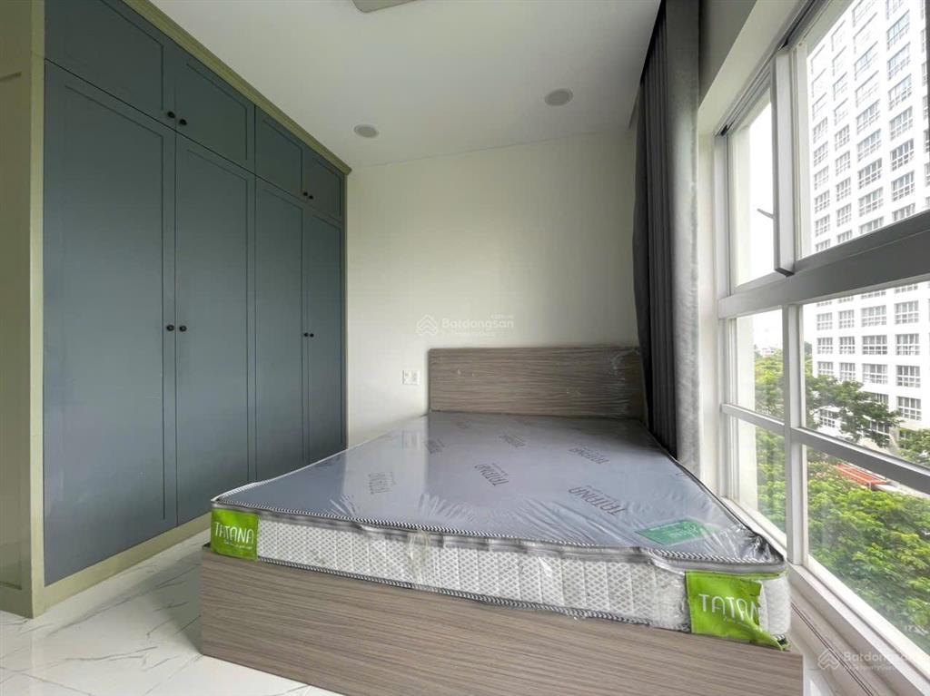 Cho thuê ch happy valley 100m2 căn góc view sông, có ô đậu xe, giá 20 tr/th