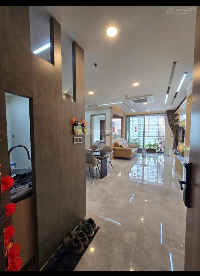 Cho thuê midtown m8 2pn, 87m2, view biệt thự, có ô xe 23 triệu/th