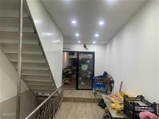 Cho thuê nhà mặt phố hàng bông, 108m2 x 3t, 55 tr
