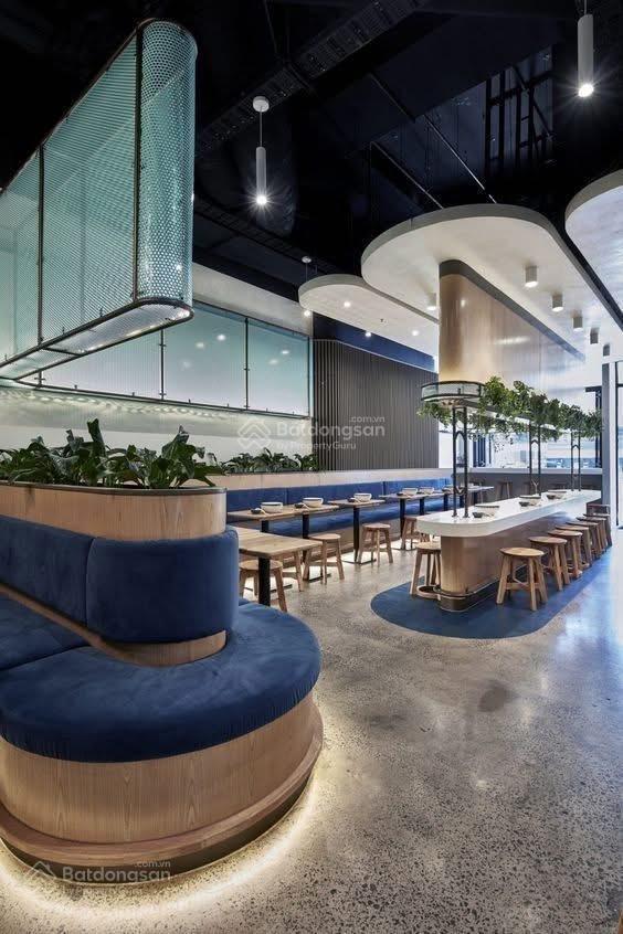 Cho thuê nhà mặt phố nguyễn thái học, 150m2, mt 10m