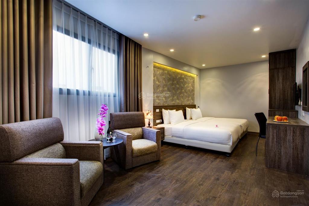 Cho thuê khách sạn mặt phố bùi thị xuân, 31 phòng