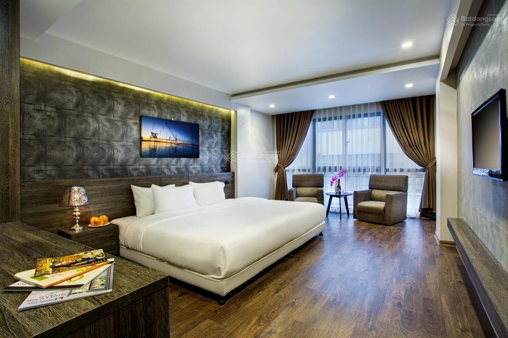 Cho thuê khách sạn mặt phố bùi thị xuân, 31 phòng
