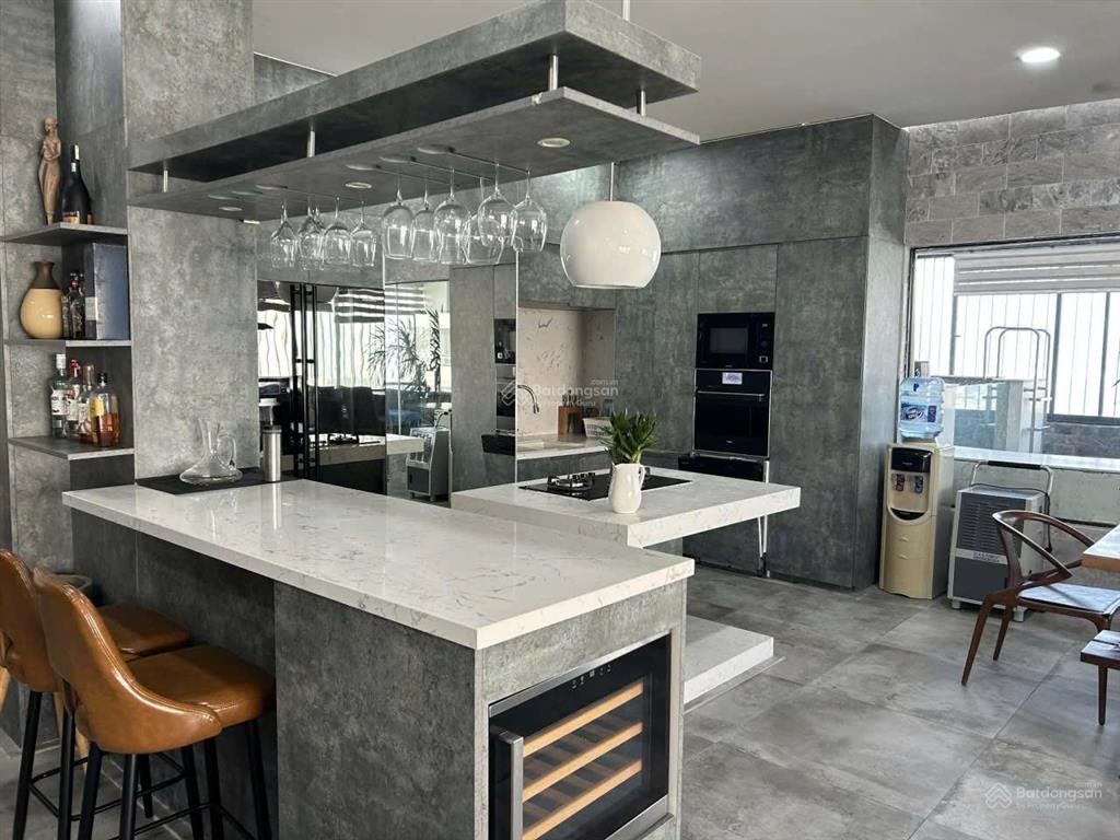 Căn penthouse vip dành cho người thu nhập cao ở trung tâm tp.