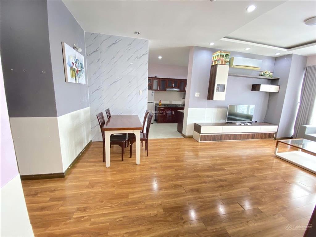 Cần bán nhanh căn hộ 2 phòng ngủ đà nẵng plaza, 16 trần phú, trung tâm đà nẵng, view sông hàn