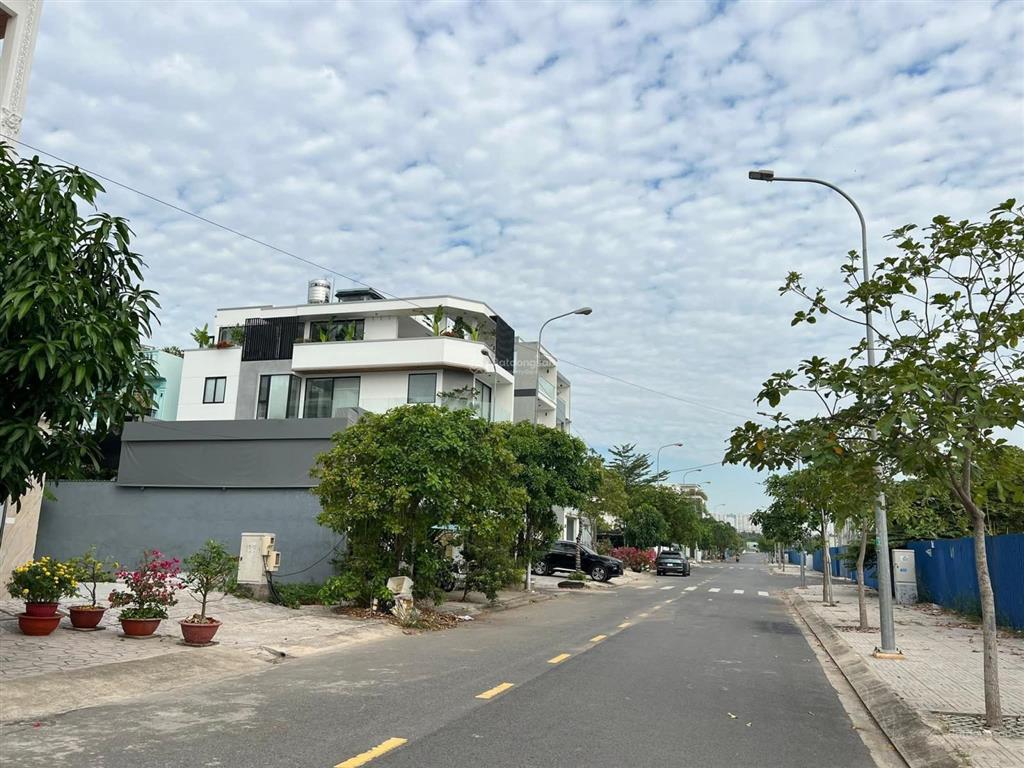 Chính chủ bán đất đào sư tích  liền kề phú mỹ hưng  95m2, giá chỉ 7.1 tỷ