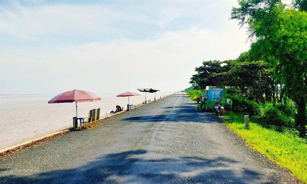 Bán 1000m2 đất mặt tiền biển tân thành gò công đông, tiền giang