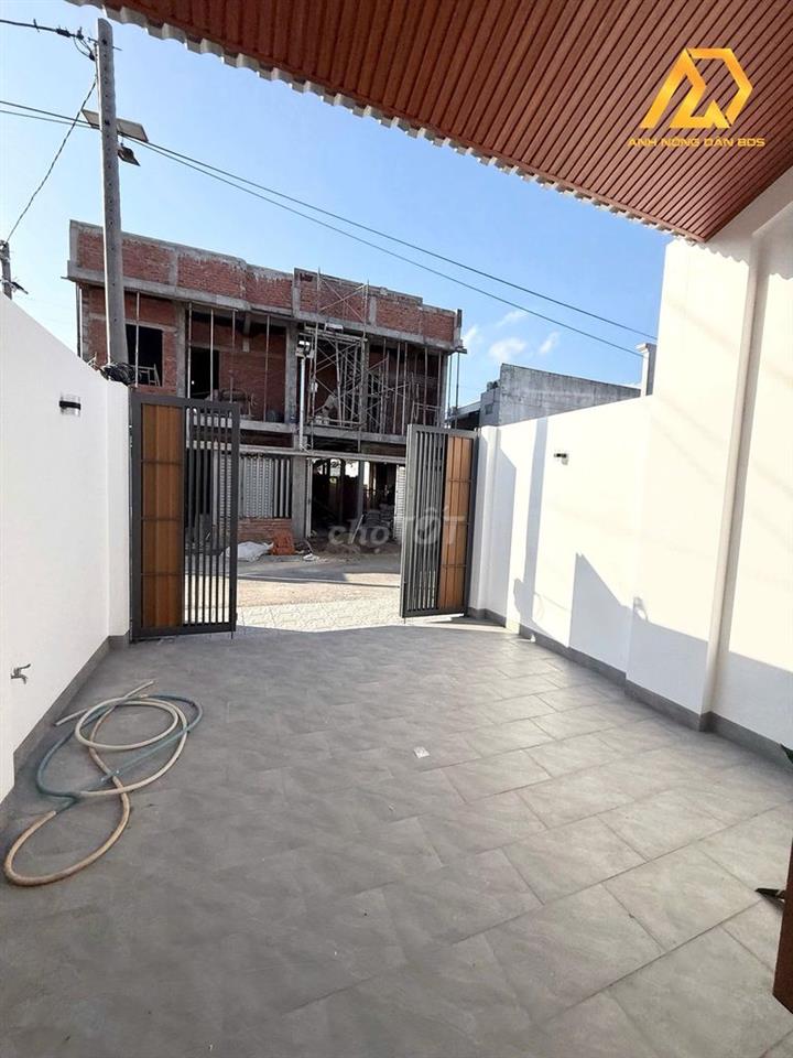 NHÀ MỚI FULL NỘI THẤT KDC NAM VIỆT CÁCH TPVL 1KM
