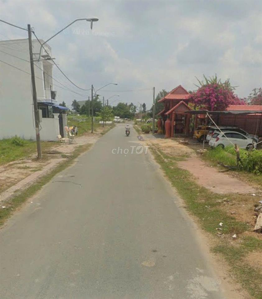 CẦN RA GIÁ TỐT NỀN FULL THỔ ĐƯỜNG 17A GẦN KDL TƯ BUÔI GIÁ 